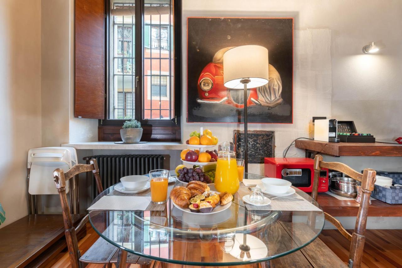 Il Garbo Apartments And Suite 베로나 외부 사진